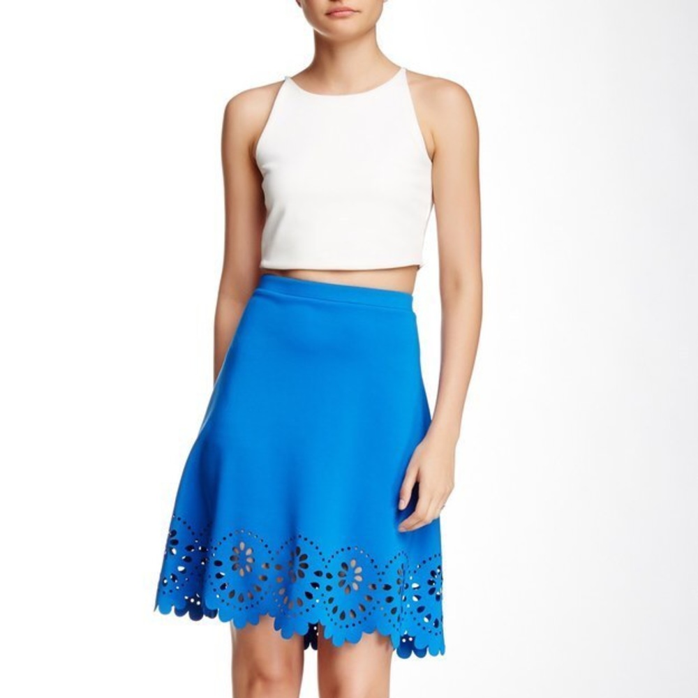 NWT Zara white crop top!